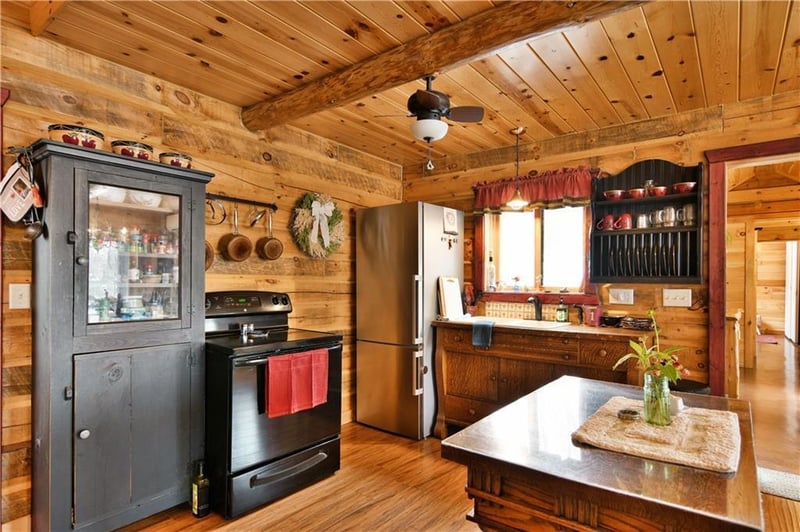 N2299 Two Bear Rd, Weyerhaeuser, WI 54895