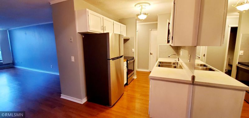 4530 Park Commons Dr #219, Saint Louis Park, MN 55416