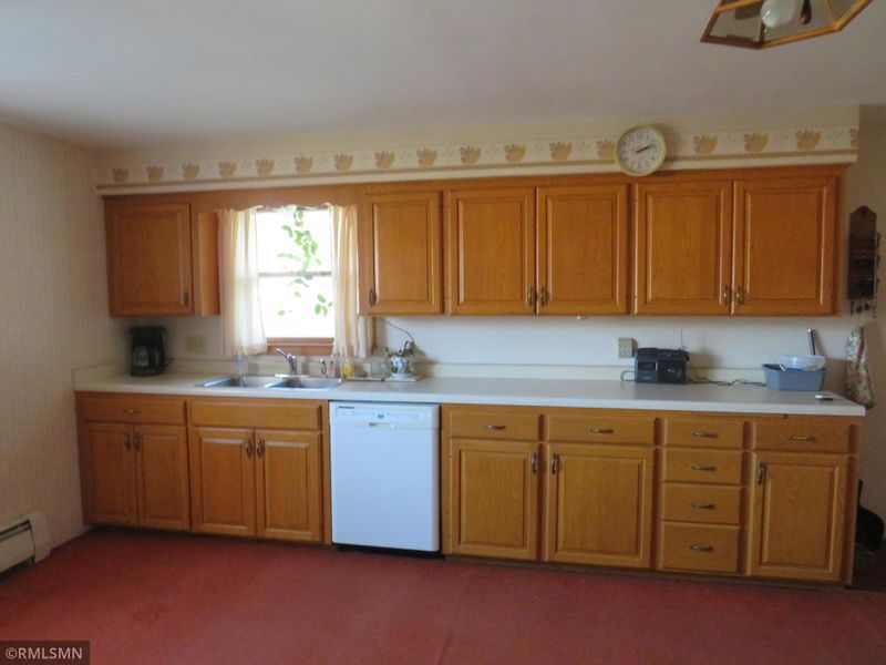 830 Sumac Ln, Glencoe, MN 55336