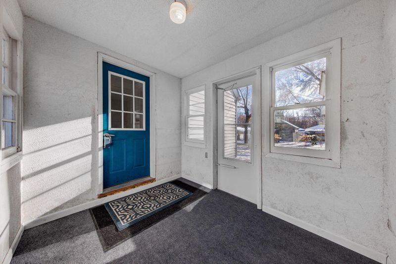 6159 Upper 48th St N, Oakdale, MN 55128