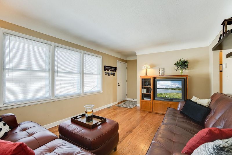 1844 Wordsworth Ave, Saint Paul, MN 55116