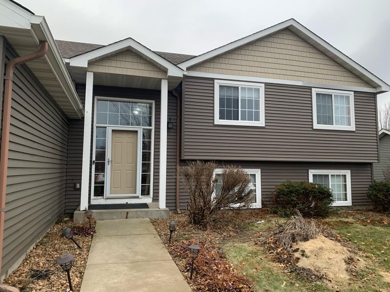 1837 Niagara St, Waconia, MN 55387