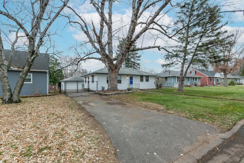 442 10th Ave NW, New Brighton, MN 55112