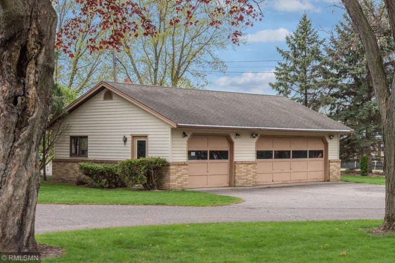 30855 Minnesota Ave, Lindstrom, MN 55045