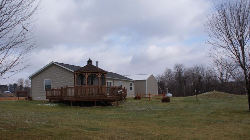 2492 377th Ave NW, Stanchfield, MN 55080
