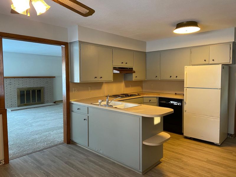 1017 Elmwood Ave, Worthington, MN 56187