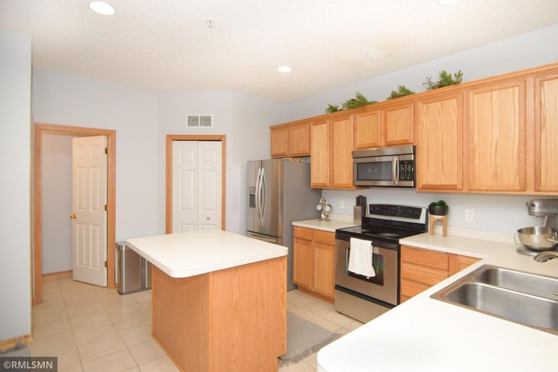 12215 Urbank St NE #H, Blaine, MN 55449