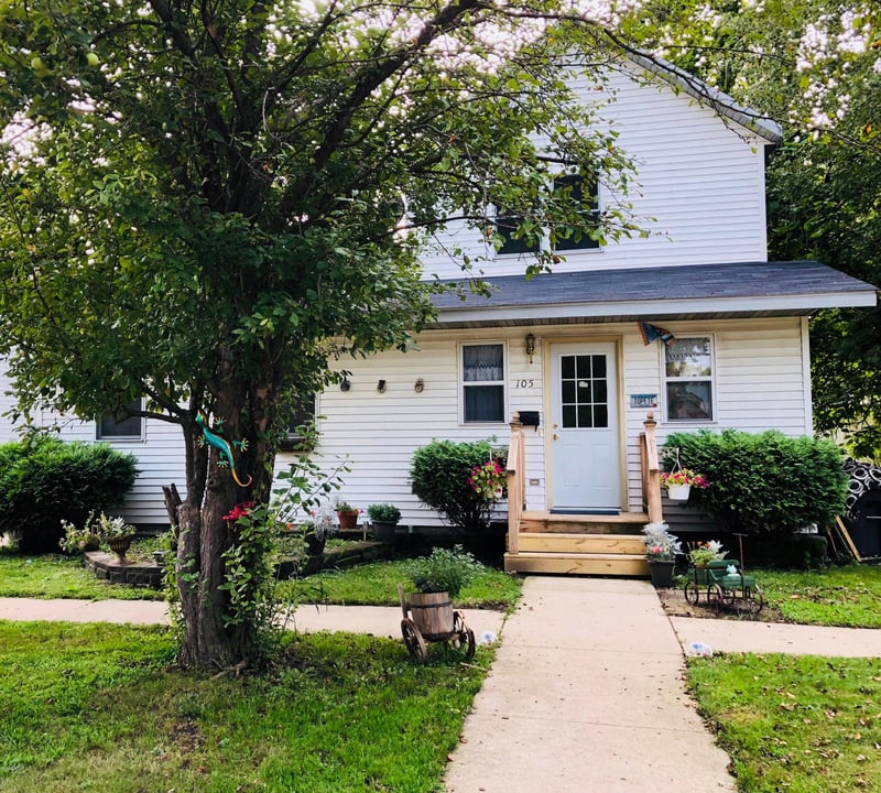 105 N Grove St, Okabena, MN 56161