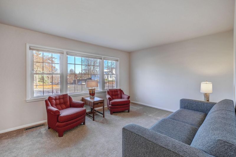 2601 W 60th St, Minneapolis, MN 55410