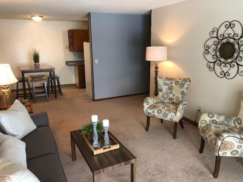 3431 Kent St #807, Shoreview, MN 55126