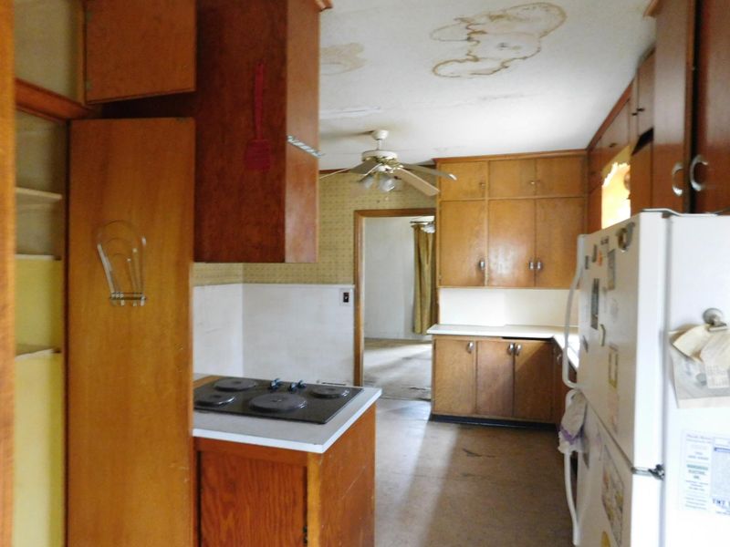 109 Cherry Ave N, Braham, MN 55006