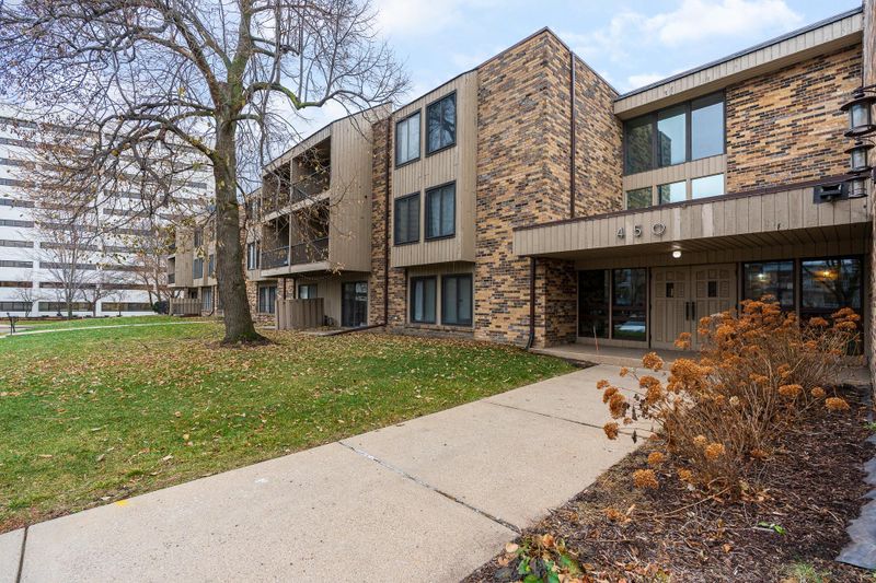 450 Ford Rd #109, Saint Louis Park, MN 55426