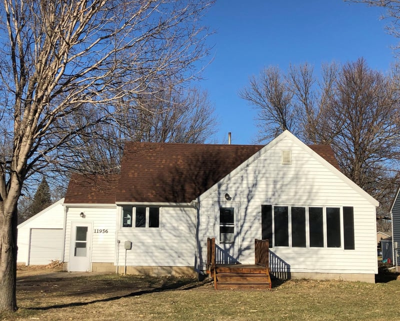 11956 111th St, Leota, MN 56153