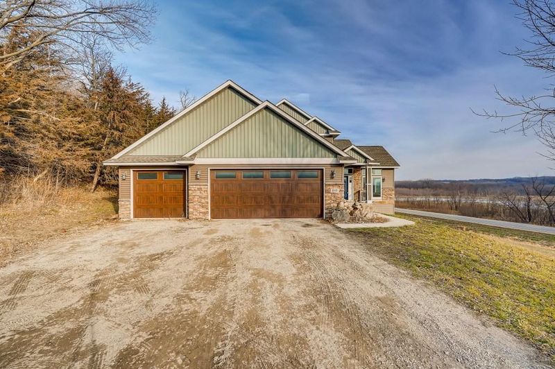 30600 Scenic Byway Rd, Henderson, MN 56044