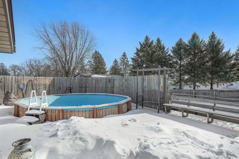 225 Trondheim Rd, Kenyon, MN 55946