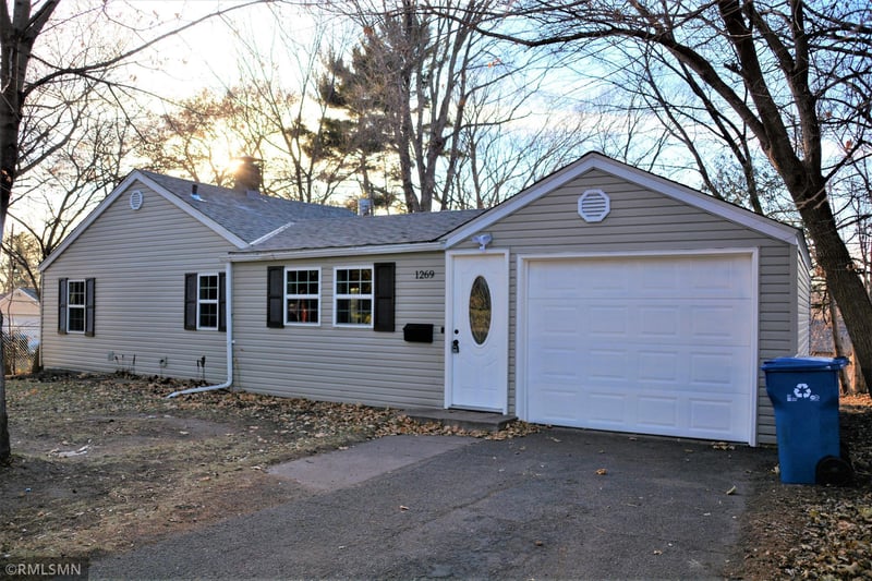 1269 Birmingham St, Hilltop, MN 55106