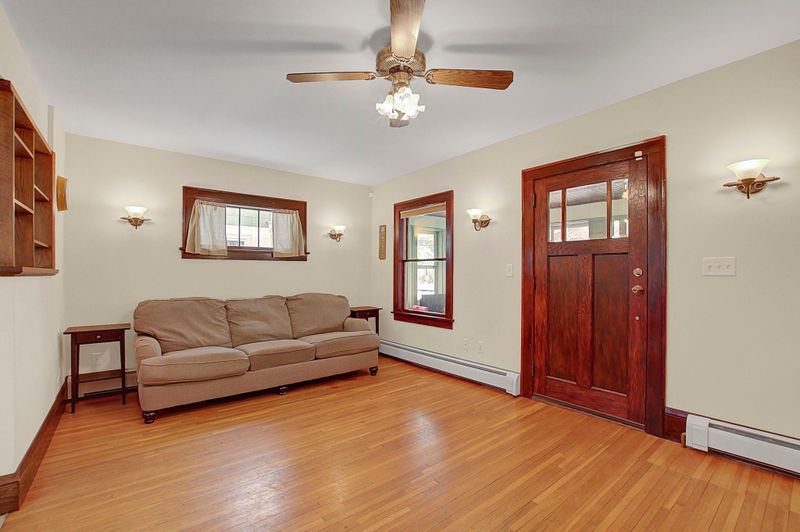 836 Tatum St, Saint Paul, MN 55104