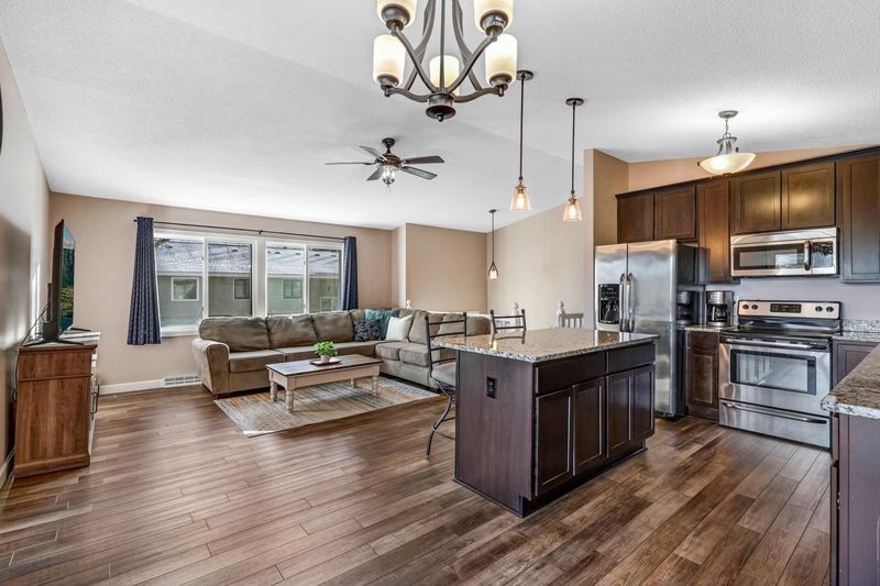 508 98th Ln NE, Blaine, MN 55434