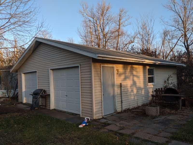 18464 326th Ave, Isle, MN 56342