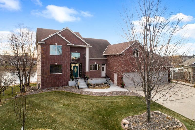 1232 Pebble Ct N, Champlin, MN 55316