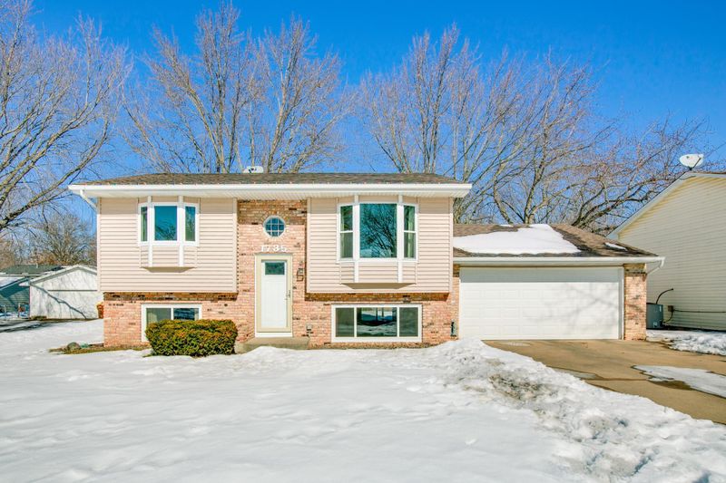 1735 Eugene St, White Bear Lake, MN 55110