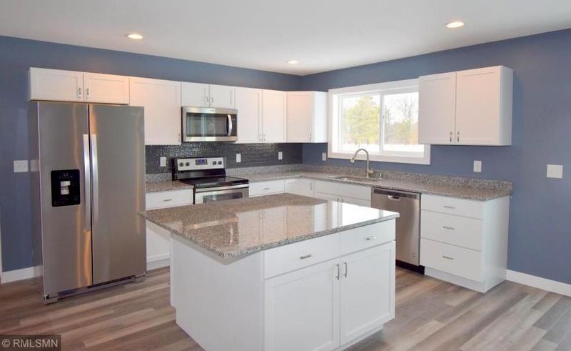 9135 1st Ave, Breezy Point, MN 56472