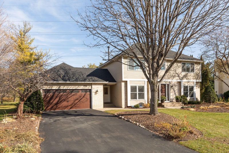 6619 Limerick Dr, Edina, MN 55439