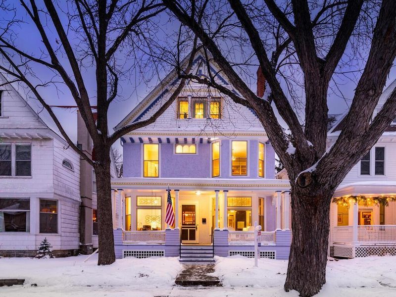 817 Osceola Ave, Saint Paul, MN 55105
