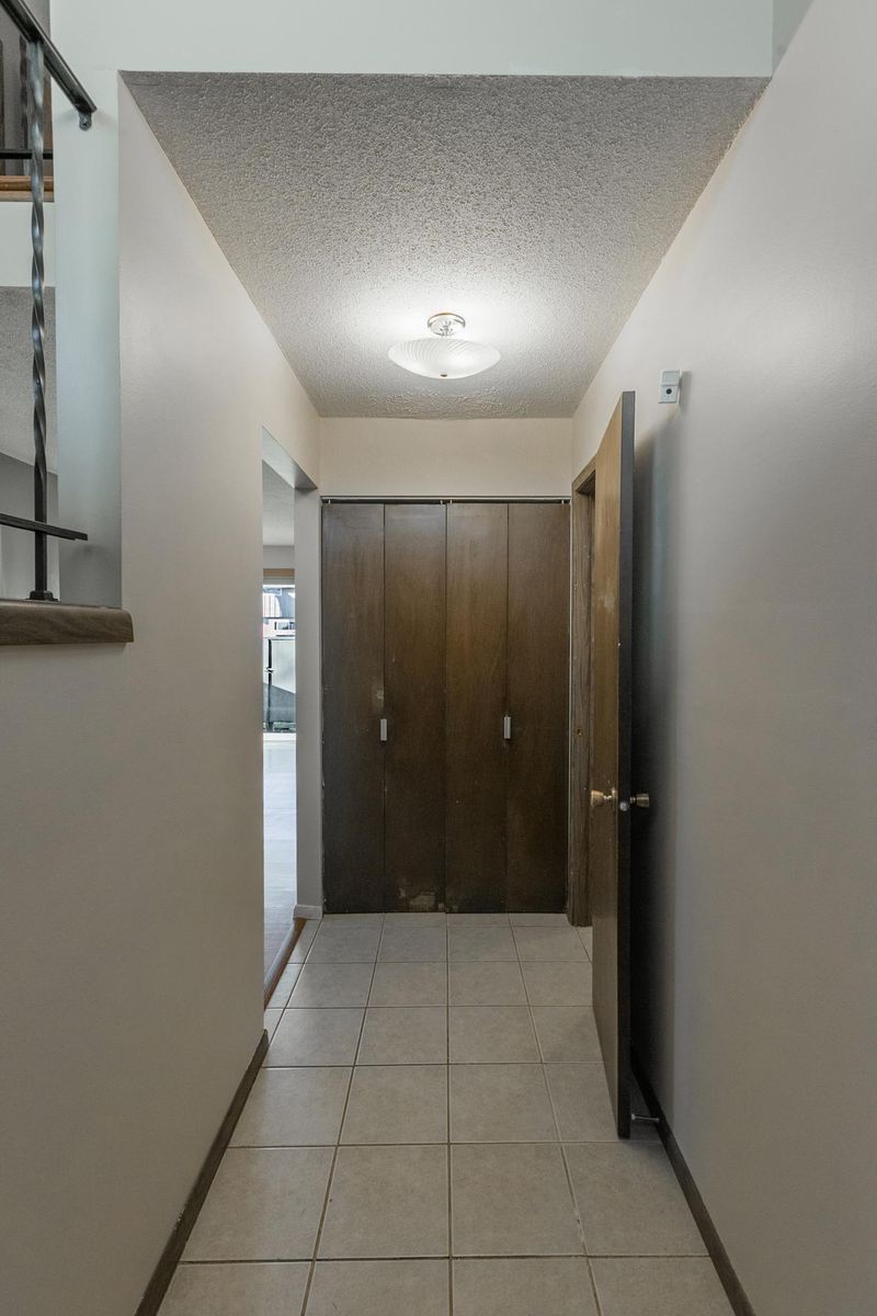 353 E 43rd St, Minneapolis, MN 55409