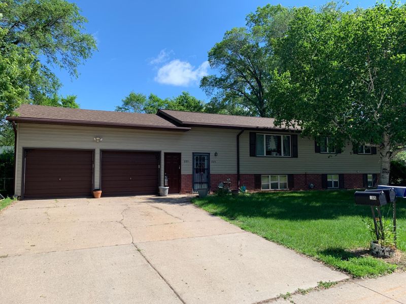 605 5th Ave SE, Little Falls, MN 56345