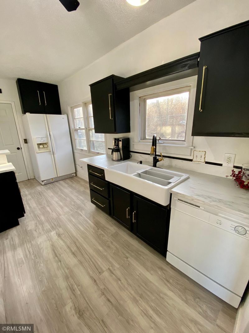 1021 Bryant Ave, South Saint Paul, MN 55075