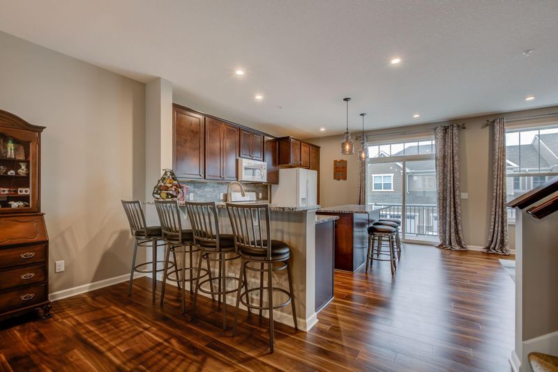 8063 Central Park Way, Maple Grove, MN 55369