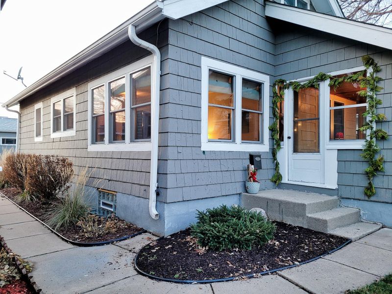 3447 Grimes Ave N, Robbinsdale, MN 55422