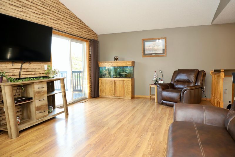 101 Capelle St, Spring Valley, MN 55975