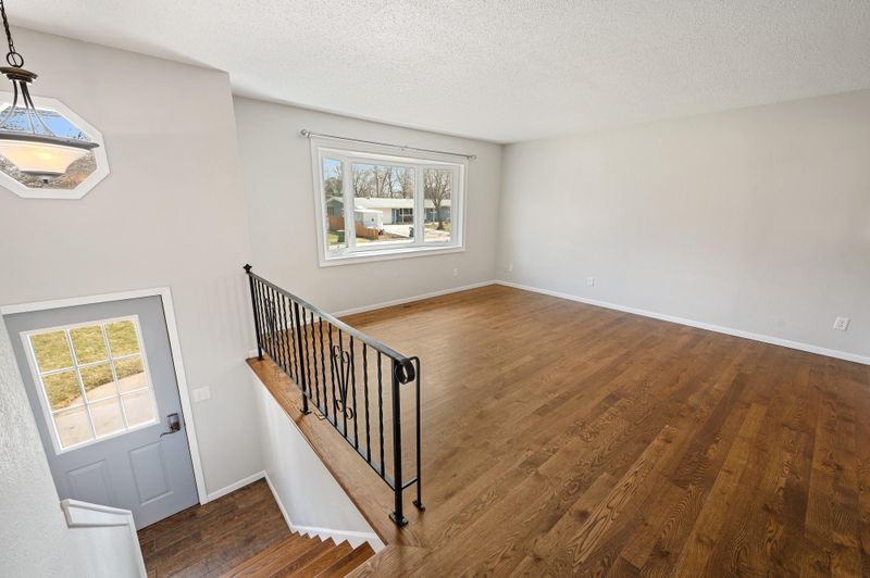710 Lantha Ave SE, Cokato, MN 55321