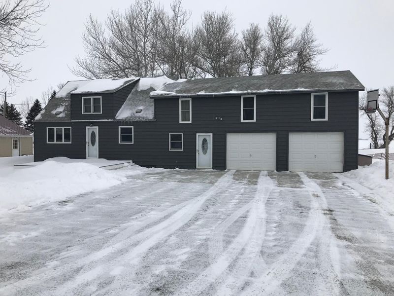 417 Amy Ave, Round Lake, MN 56167