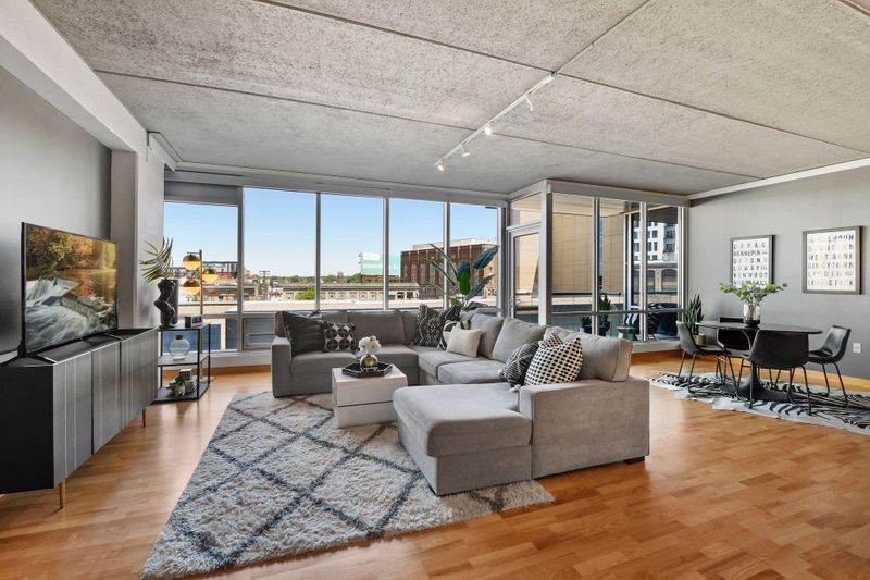 45 University Ave SE #303, Minneapolis, MN 55414