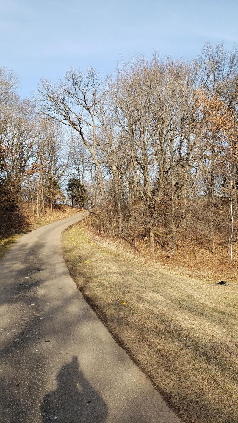895 Midwest Trl N, Lake Elmo, MN 55042