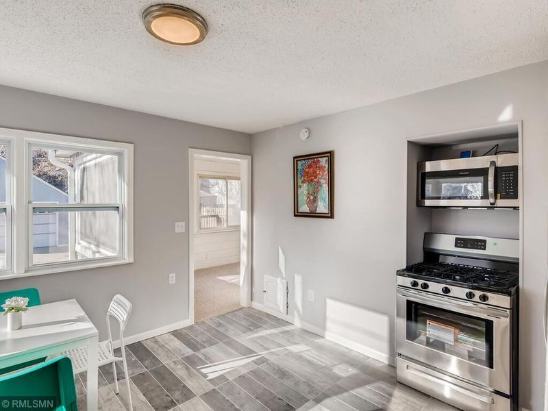2018 Polk St NE, Minneapolis, MN 55418
