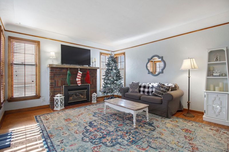 779 Sherwood Ave, Saint Paul, MN 55106
