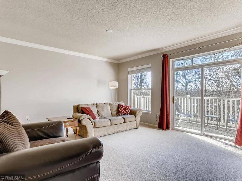 10235 Bleeker St, Woodbury, MN 55129