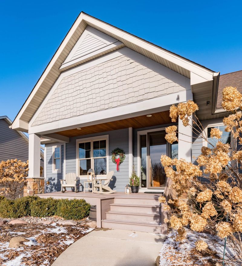 847 Fox Rd, Lino Lakes, MN 55014