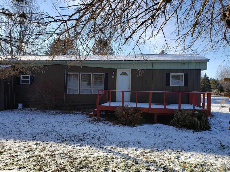 2066 Robin Dr, Mora, MN 55051