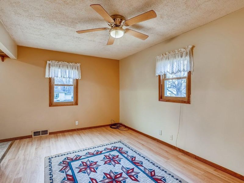 3135 146th St W, Rosemount, MN 55068