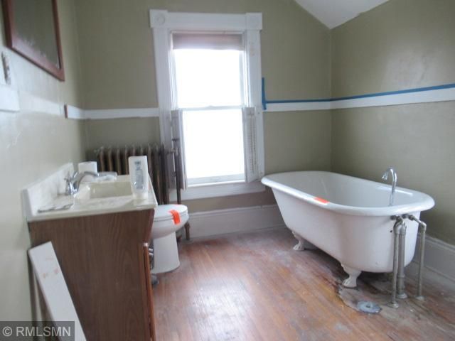 99 Winter St, Saint Paul, MN 55103