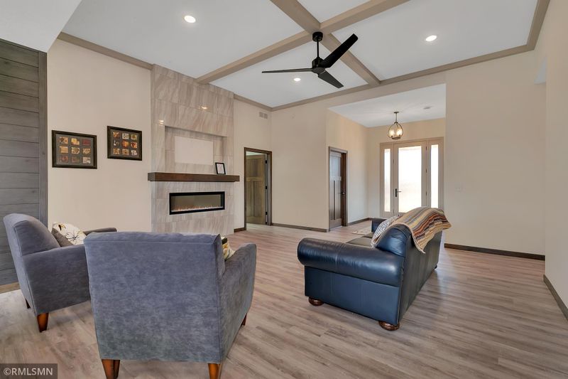 3470 Wildflower Rd S, Saint Cloud, MN 56301