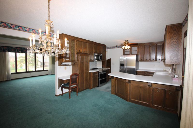 8033 Ensign Rd, Bloomington, MN 55438