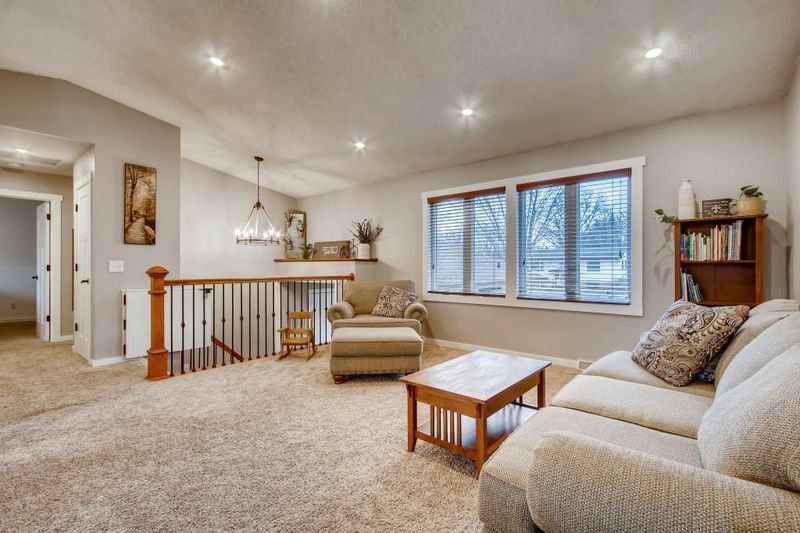 11215 Quebec Ln N, Champlin, MN 55316
