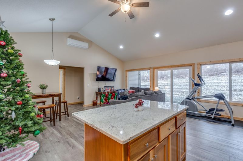 214 3rd St NE, Milaca, MN 56353