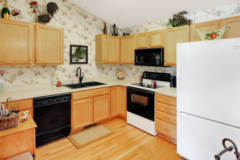 13451 97th Ave N, Maple Grove, MN 55369